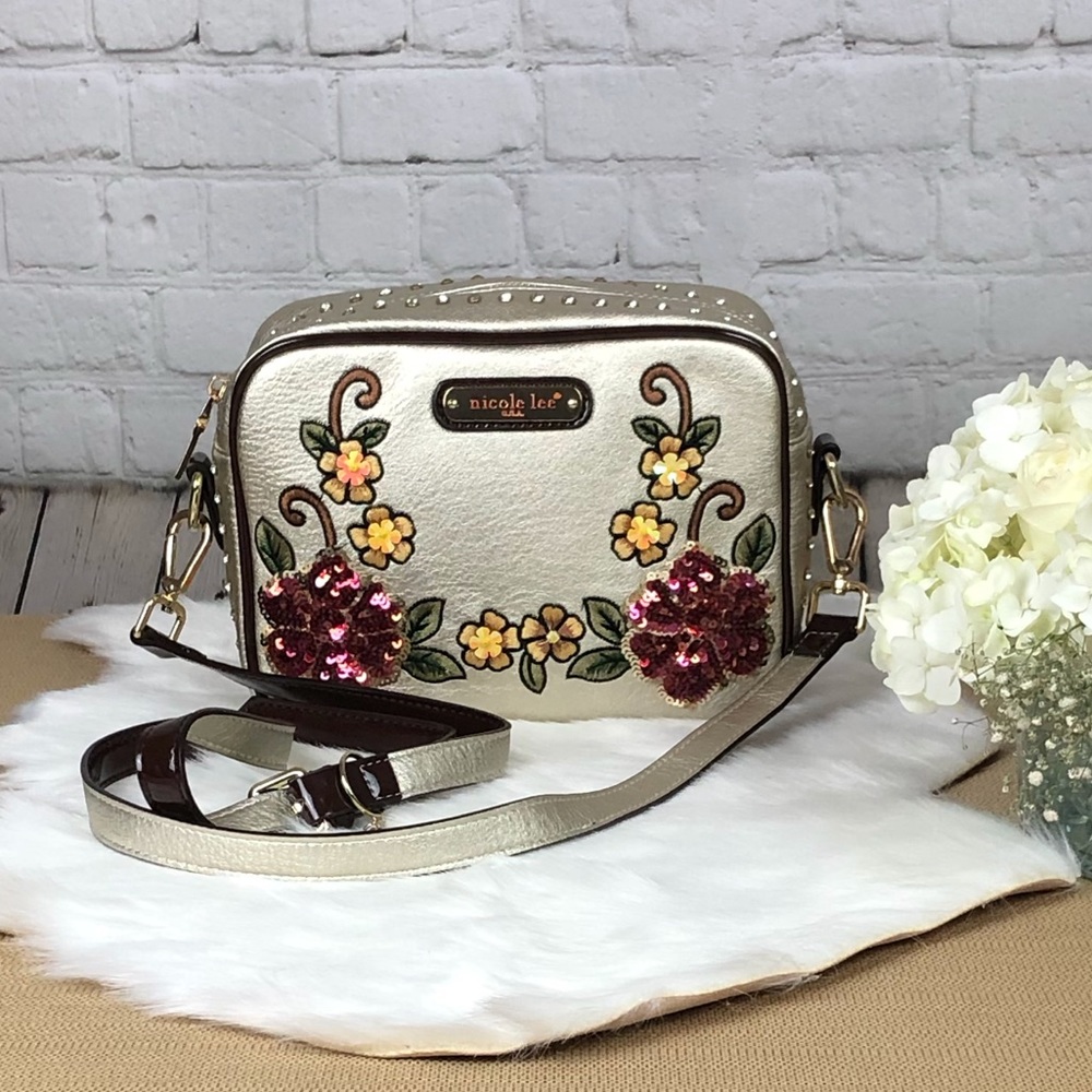 Nicole Lee Gold Crossbody Purse w/ Sequin … - Picture 2 of 9
